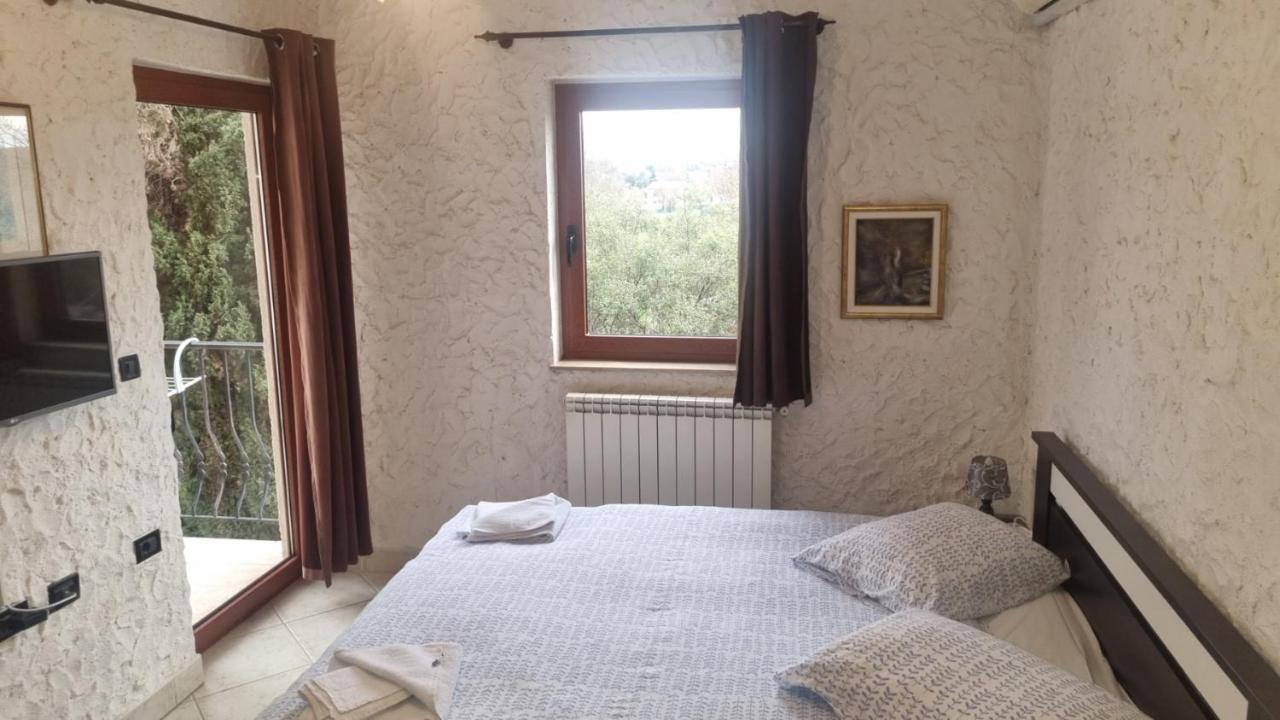 B&B Feral Rovinj Bagian luar foto