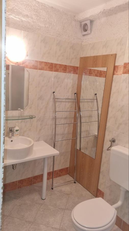 B&B Feral Rovinj Bagian luar foto
