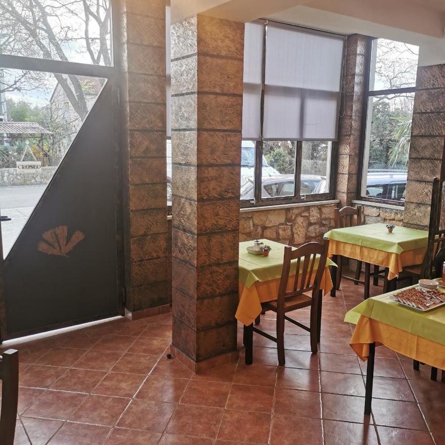 B&B Feral Rovinj Bagian luar foto